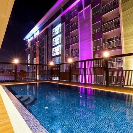 Modernbright Laemchabang Aparthotel Bang Lamung Exterior photo