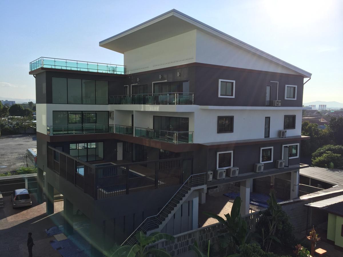 Modernbright Laemchabang Aparthotel Bang Lamung Exterior photo